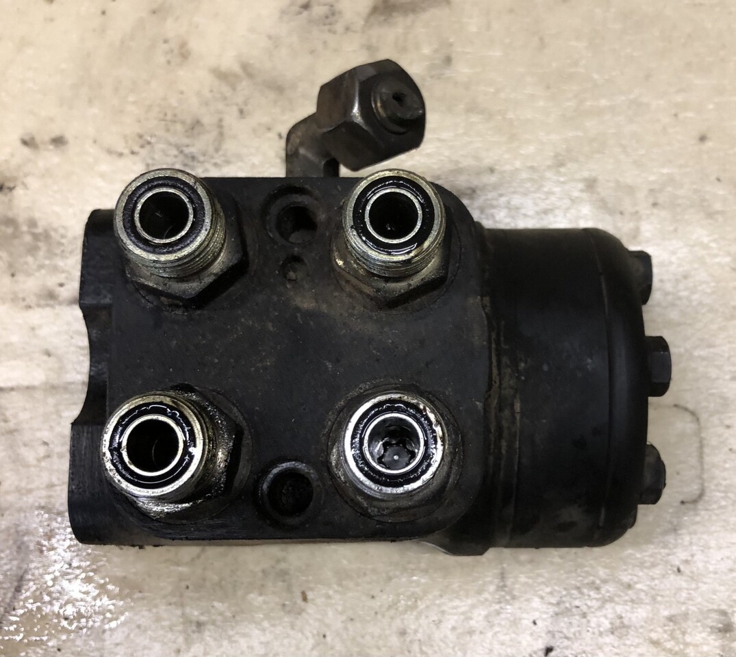 John Deere-orbitrol/John Deere 6210 - Upravljački sistem za Poljoprivredna mašina: slika 1 John Deere-orbitrol/John Deere 6210 - Upravljački sistem za Poljoprivredna mašina: slika 1