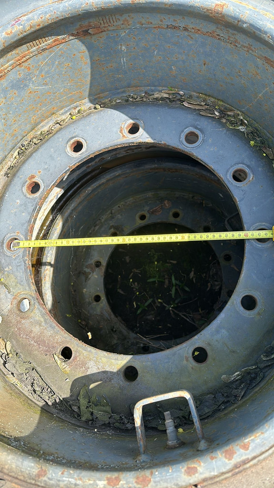 Koła felgi opony pełne - ładowarka - Liebherr Komatsu Ahlmann Volvo 25" - Felna za Poljoprivredna mašina: slika 5 Koła felgi opony pełne - ładowarka - Liebherr Komatsu Ahlmann Volvo 25" - Felna za Poljoprivredna mašina: slika 5