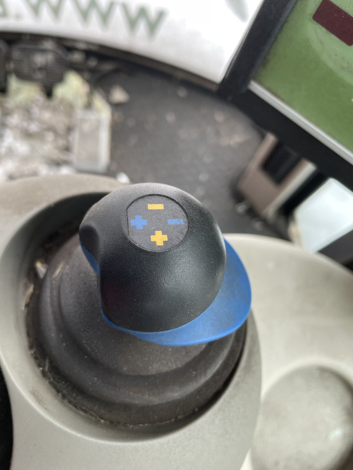 Krone Big M II Fendt 820 - joystick dżwignia sterownik 003024490 - Električni sistem za Poljoprivredna mašina: slika 2 Krone Big M II Fendt 820 - joystick dżwignia sterownik 003024490 - Električni sistem za Poljoprivredna mašina: slika 2