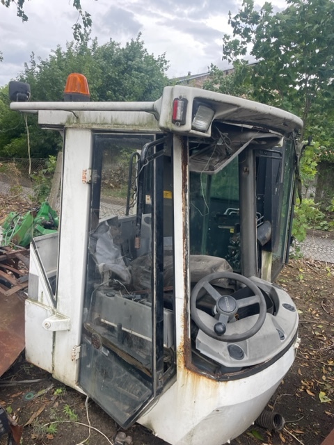 Liebherr L544 kabina części - Kabina za Građevinska mašina: slika 3 Liebherr L544 kabina części - Kabina za Građevinska mašina: slika 3