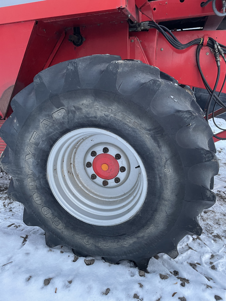Massey Fergusson MF 30 32 - koło felga opona 620/75R26 - Felna za Poljoprivredna mašina: slika 2 Massey Fergusson MF 30 32 - koło felga opona 620/75R26 - Felna za Poljoprivredna mašina: slika 2