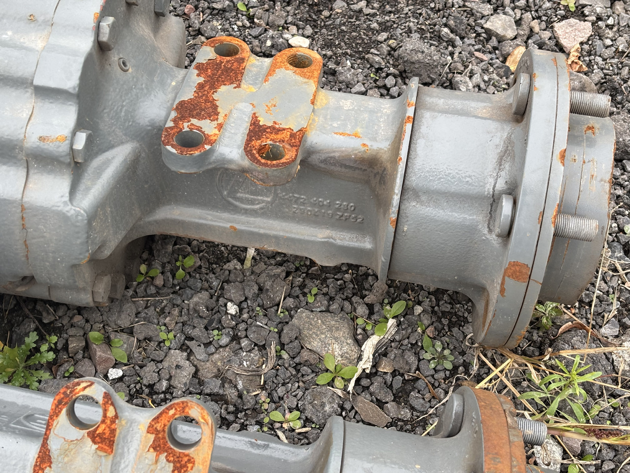 Most Tylni ZF 4472404122 4472404206 - Zadnja osovina za Kamion: slika 4 Most Tylni ZF 4472404122 4472404206 - Zadnja osovina za Kamion: slika 4