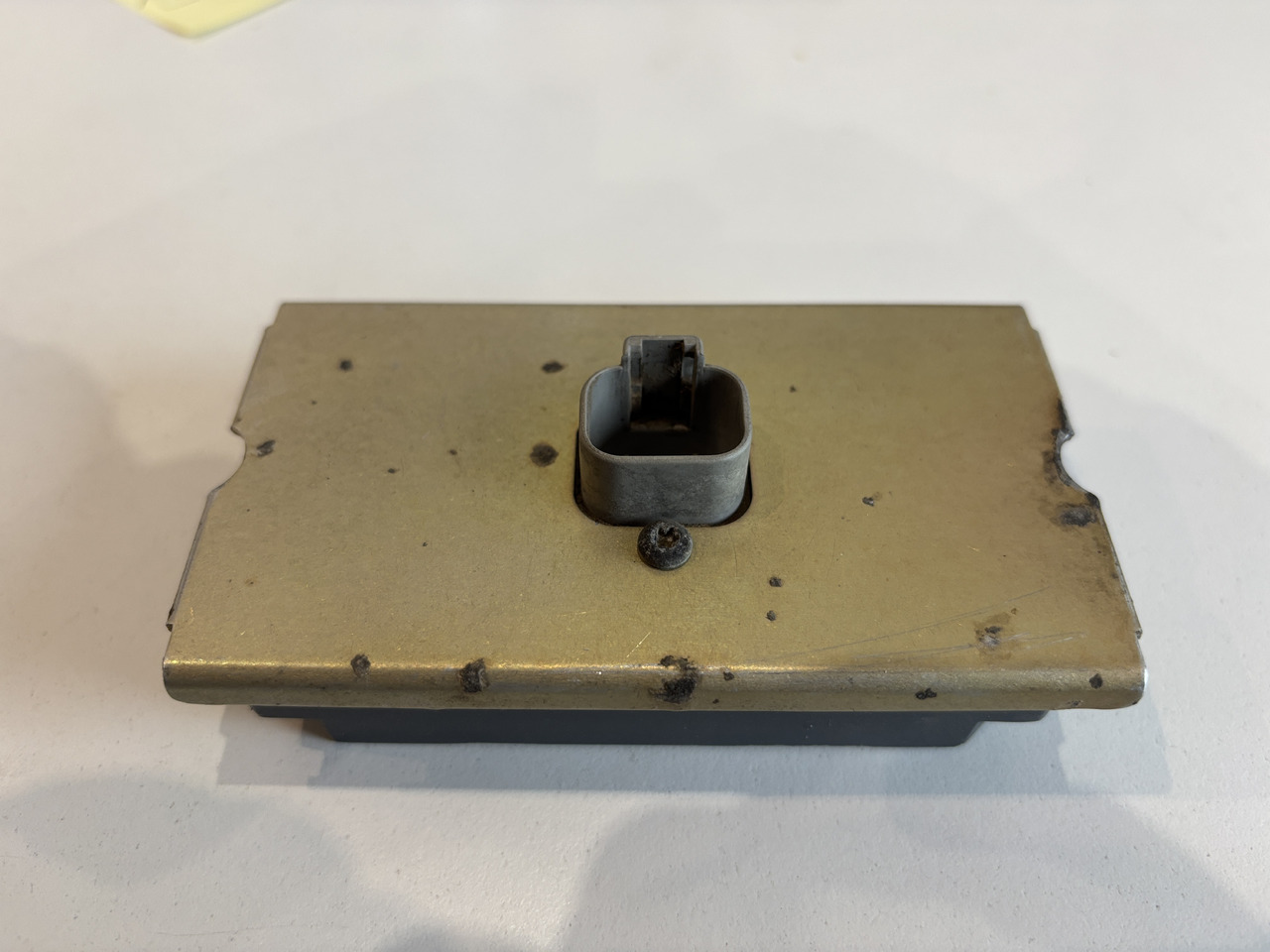 New Holland T6 T7 T8 T9 TG TJ - moduł sterownik 4-pinowy 284638A2 - Upravljačka jedinica za Poljoprivredna mašina: slika 2 New Holland T6 T7 T8 T9 TG TJ - moduł sterownik 4-pinowy 284638A2 - Upravljačka jedinica za Poljoprivredna mašina: slika 2