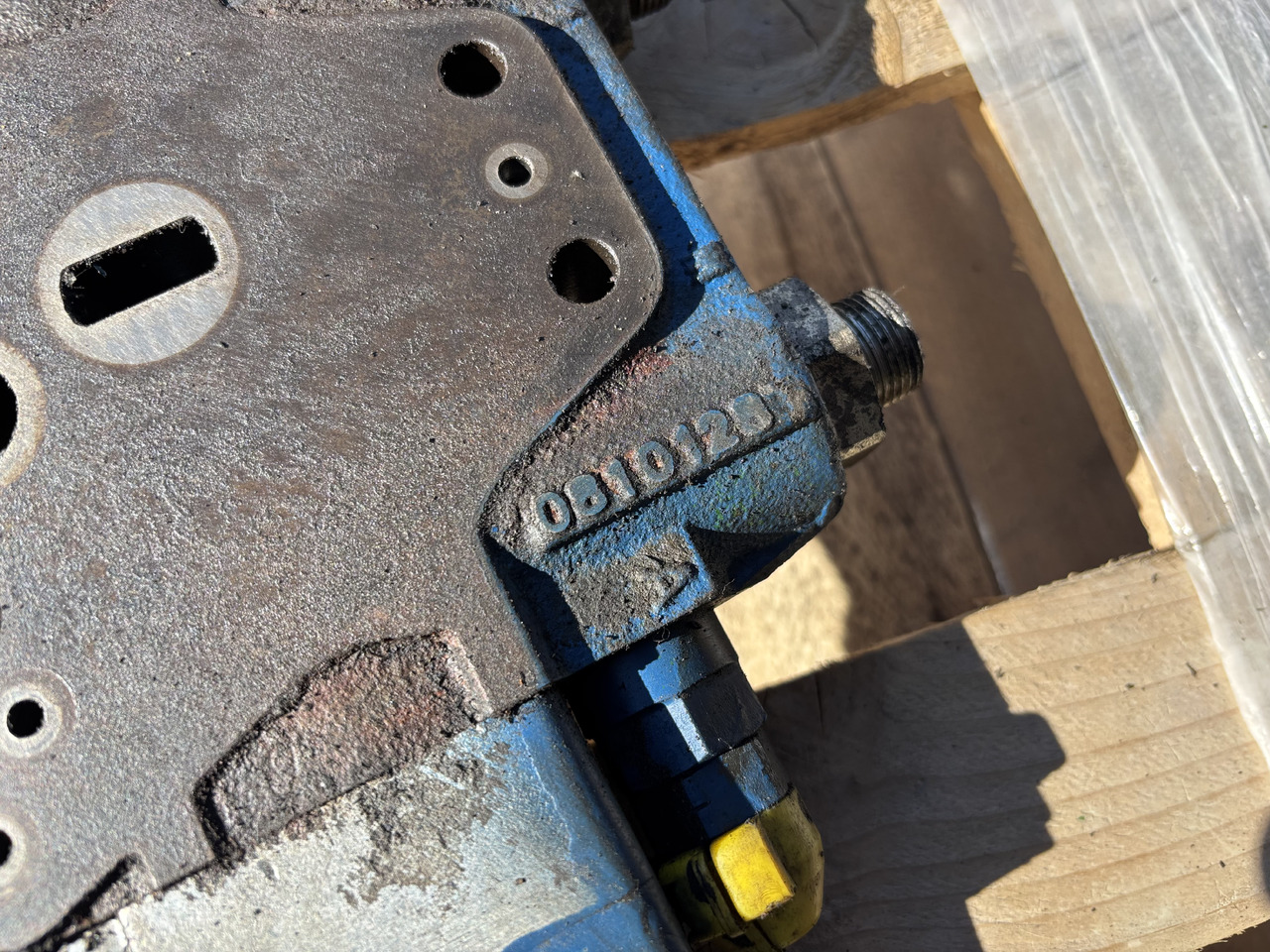 Rexroth Zawór hydrauliczny 08101287 - Hidraulični ventil za Poljoprivredna mašina: slika 1 Rexroth Zawór hydrauliczny 08101287 - Hidraulični ventil za Poljoprivredna mašina: slika 1