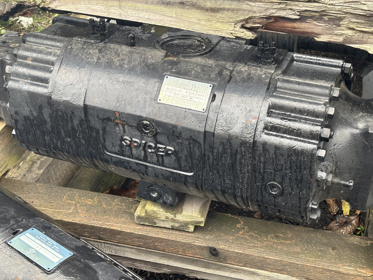 SPICER DANA 367/212/134 Przekładnia Planetarna Obudowa Przegub Wałek Zwolnica CZĘŚCI NOWE - Pogonski reduktor za Poljoprivredna mašina: slika 3 SPICER DANA 367/212/134 Przekładnia Planetarna Obudowa Przegub Wałek Zwolnica CZĘŚCI NOWE - Pogonski reduktor za Poljoprivredna mašina: slika 3