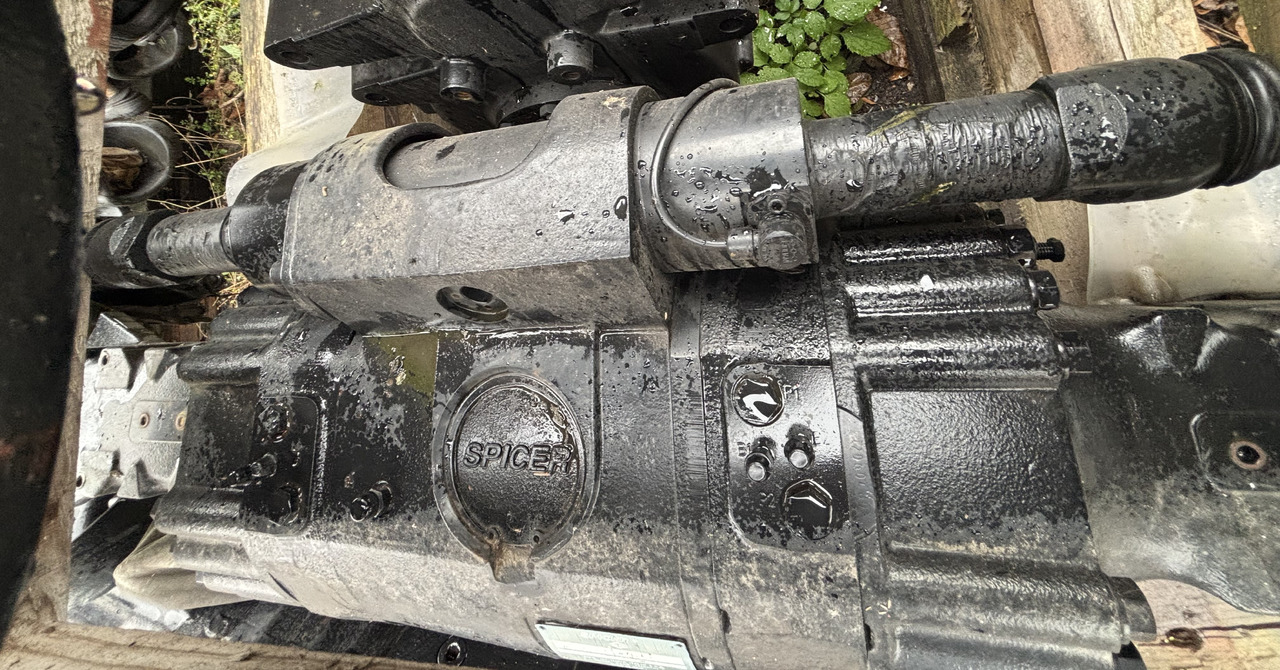 SPICER DANA 367/212/134 Przekładnia Planetarna Obudowa Przegub Wałek Zwolnica CZĘŚCI NOWE - Pogonski reduktor za Poljoprivredna mašina: slika 5 SPICER DANA 367/212/134 Przekładnia Planetarna Obudowa Przegub Wałek Zwolnica CZĘŚCI NOWE - Pogonski reduktor za Poljoprivredna mašina: slika 5