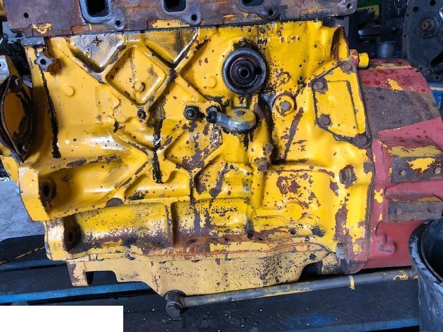 Sanderson Ford BSD 444 k - Blok Cylindrów - Cilindar blok za Poljoprivredna mašina: slika 2 Sanderson Ford BSD 444 k - Blok Cylindrów - Cilindar blok za Poljoprivredna mašina: slika 2