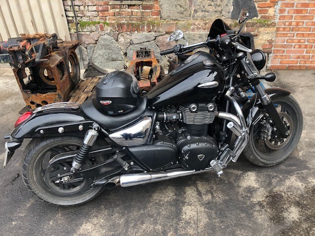 Triumph Thunderbird STORM - Zbiornik Paliwa - Rezervoar za gorivo za Motocikl: slika 1 Triumph Thunderbird STORM - Zbiornik Paliwa - Rezervoar za gorivo za Motocikl: slika 1