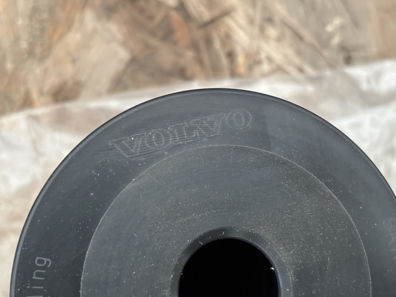 VOLVO 23109177 Filtr Oleju NOWY - Filter za ulje za Kamion: slika 3 VOLVO 23109177 Filtr Oleju NOWY - Filter za ulje za Kamion: slika 3