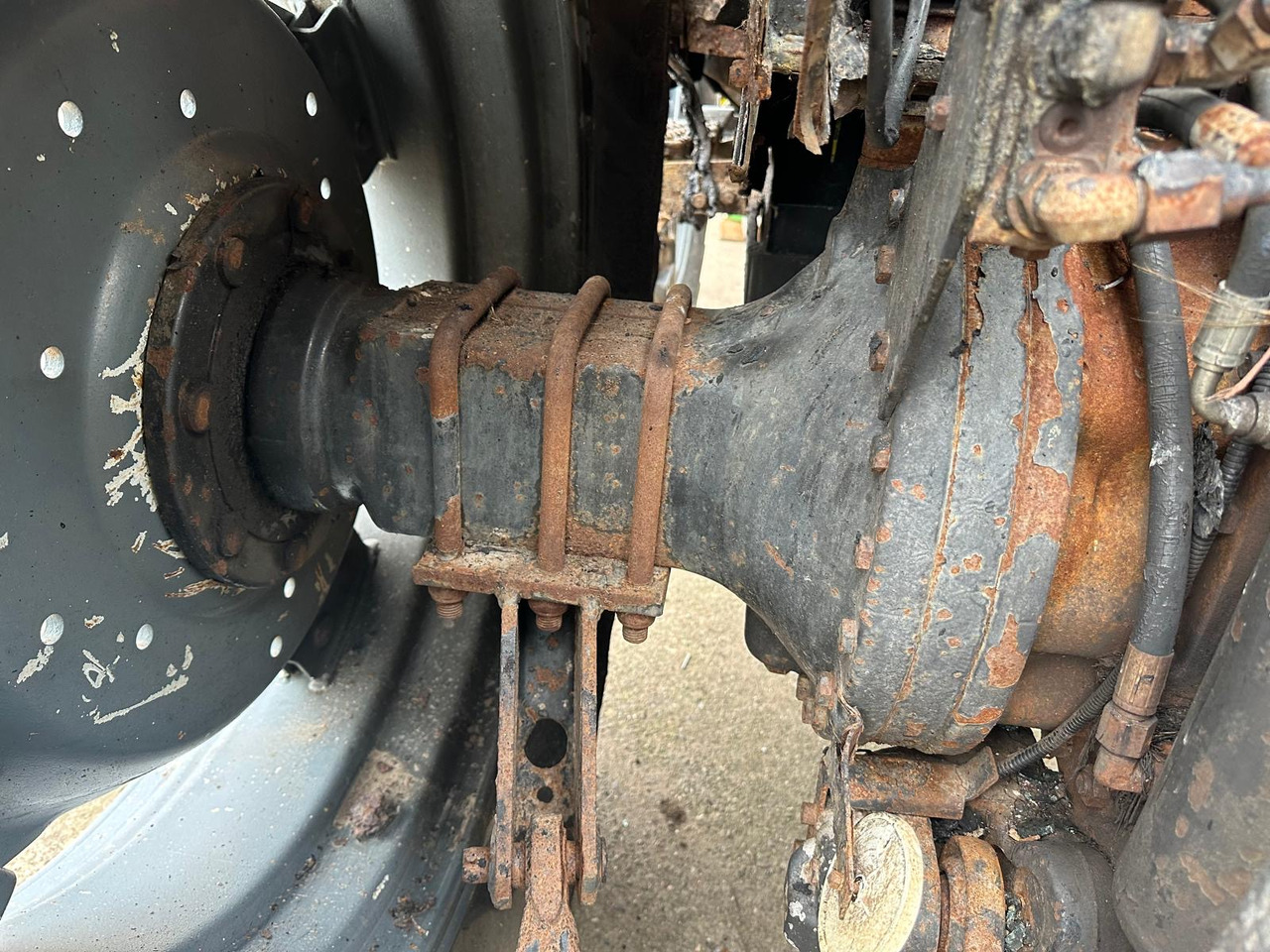 Traktor Valtra 8150 8150-4 - cała na części: slika 9 Traktor Valtra 8150 8150-4 - cała na części: slika 9