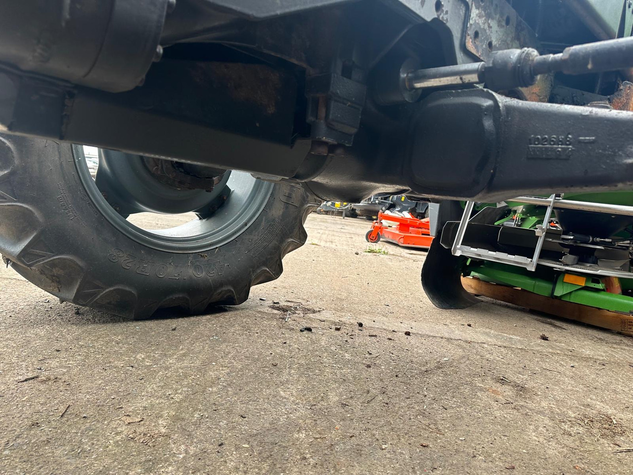 Traktor Valtra 8150 8150-4 - cała na części: slika 18 Traktor Valtra 8150 8150-4 - cała na części: slika 18