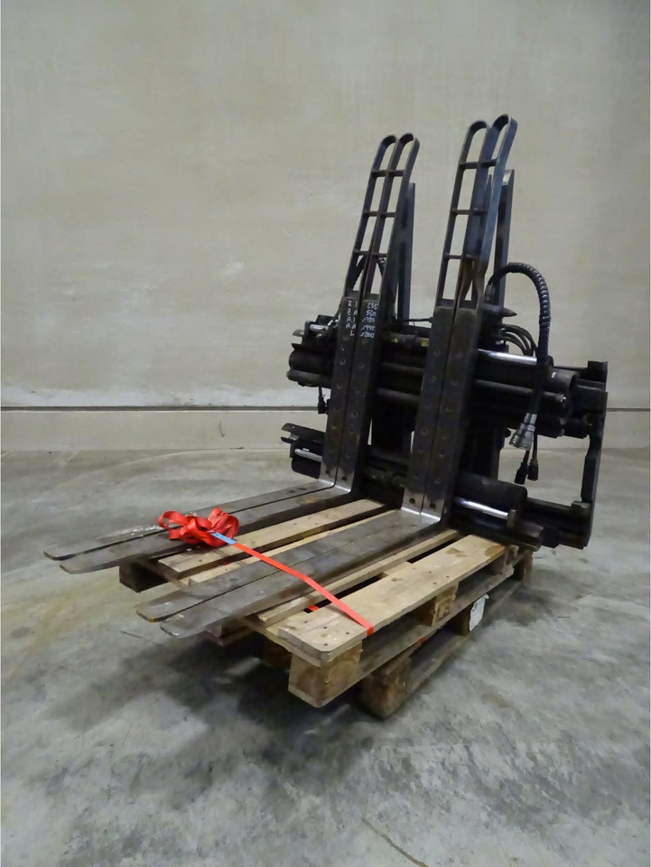Dodatak za Oprema za rukovanje materijalima Attachments package 2x Attachments: slika 1