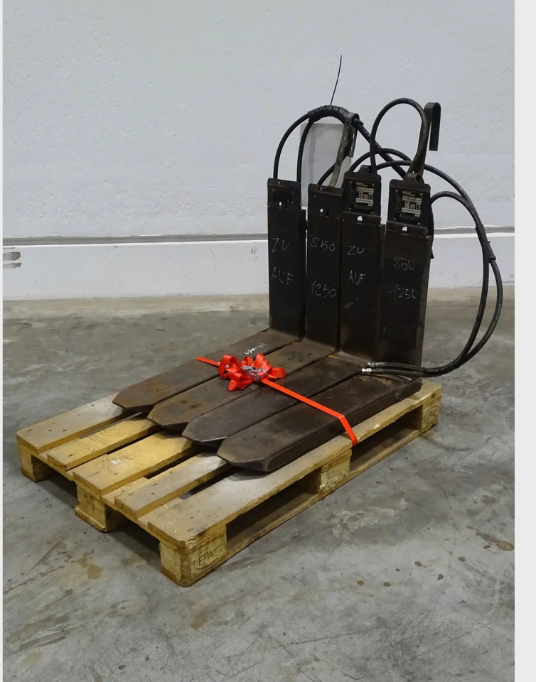 Forklift Attachments Package - 2 Pcs. - Dodatak za Oprema za rukovanje materijalima: slika 1 Forklift Attachments Package - 2 Pcs. - Dodatak za Oprema za rukovanje materijalima: slika 1