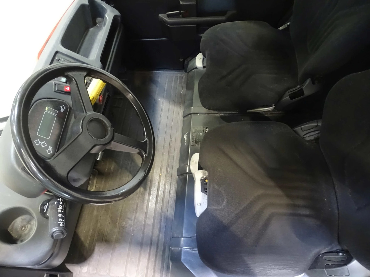 Linde P250 - Vučno vozilo: slika 3 Linde P250 - Vučno vozilo: slika 3