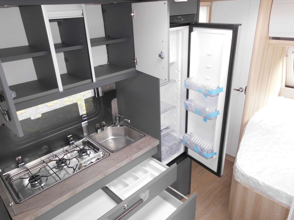 Lizing  Hobby De Luxe 460 UFe 2026 1500kg. Ambiente Hobby De Luxe 460 UFe 2026 1500kg. Ambiente: slika 10