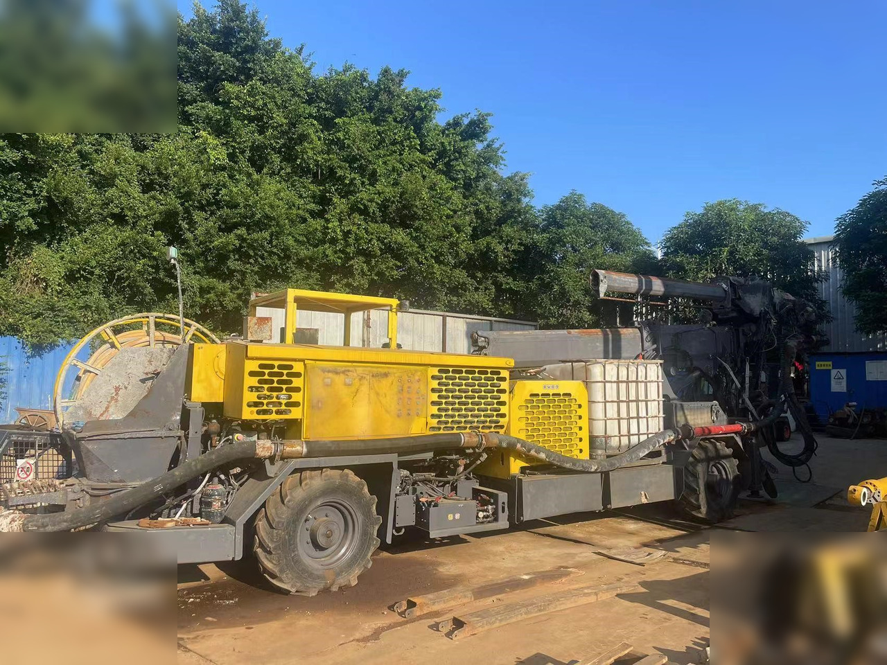 2016 EPIROC MEYCO ME5 MOUNTED ON 2016 ATLAS ARK254K - Auto pumpa za beton: slika 2 2016 EPIROC MEYCO ME5 MOUNTED ON 2016 ATLAS ARK254K - Auto pumpa za beton: slika 2