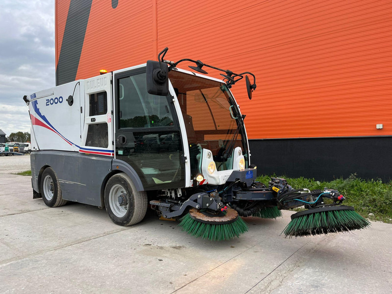 Dulevo 2000 SKY FIRST REGISTRATION 09.2015 - Autočistilica: slika 4 Dulevo 2000 SKY FIRST REGISTRATION 09.2015 - Autočistilica: slika 4