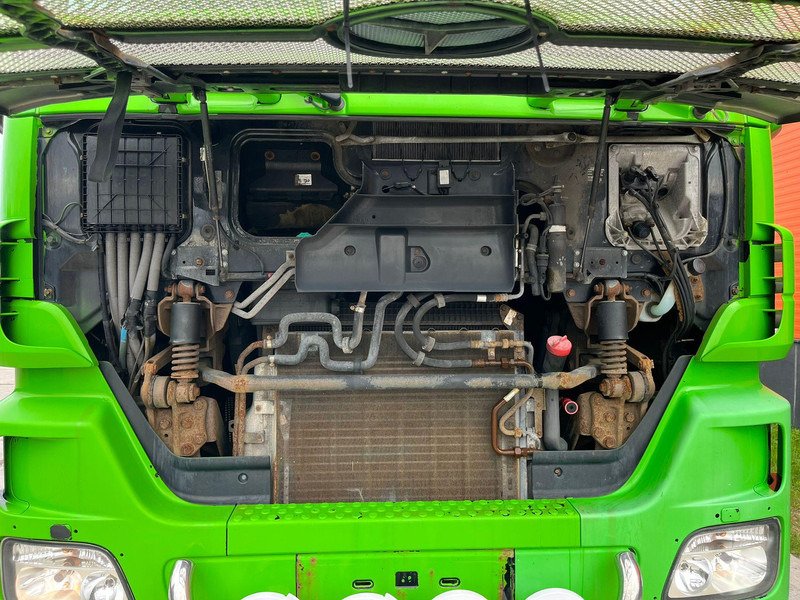 Kamion sa golom šasijom i zatvorenom kabinom Mercedes-Benz Actros 1832 4x2 V6 ENGINE / CHASSIS L=7100 mm: slika 12 Kamion sa golom šasijom i zatvorenom kabinom Mercedes-Benz Actros 1832 4x2 V6 ENGINE / CHASSIS L=7100 mm: slika 12