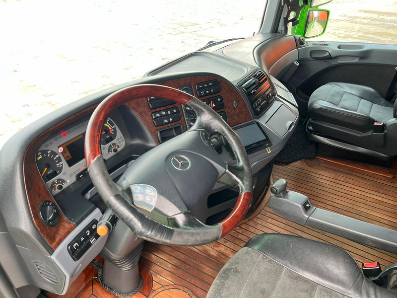 Kamion sa golom šasijom i zatvorenom kabinom Mercedes-Benz Actros 1832 4x2 V6 ENGINE / CHASSIS L=7100 mm: slika 13 Kamion sa golom šasijom i zatvorenom kabinom Mercedes-Benz Actros 1832 4x2 V6 ENGINE / CHASSIS L=7100 mm: slika 13