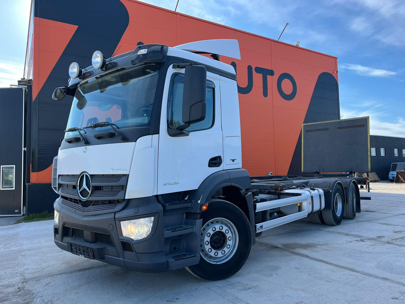 Mercedes-Benz Antos 2535 6x2*4 CHASSIS L=7788 mm - Kamion za prevoz kontejnera/ Kamion sa promenjivim sandukom: slika 2 Mercedes-Benz Antos 2535 6x2*4 CHASSIS L=7788 mm - Kamion za prevoz kontejnera/ Kamion sa promenjivim sandukom: slika 2