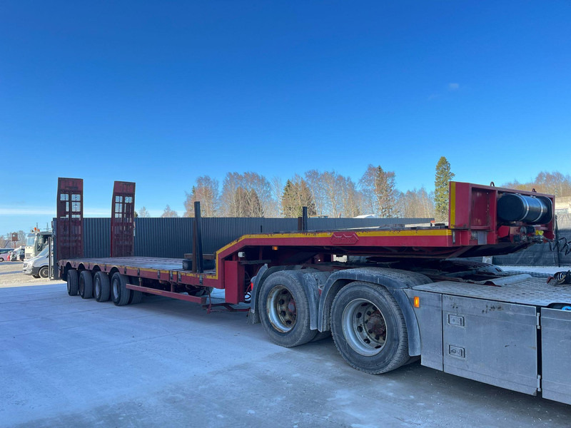 Nooteboom MCO-58-04V PLATFORM 9900 mm + 6100 + 6400 mm EXTENDABLE / LOADING HEIGHT 860 mm / ALL STEERED AXLES - Niska poluprikolica za prevoz: slika 3 Nooteboom MCO-58-04V PLATFORM 9900 mm + 6100 + 6400 mm EXTENDABLE / LOADING HEIGHT 860 mm / ALL STEERED AXLES - Niska poluprikolica za prevoz: slika 3