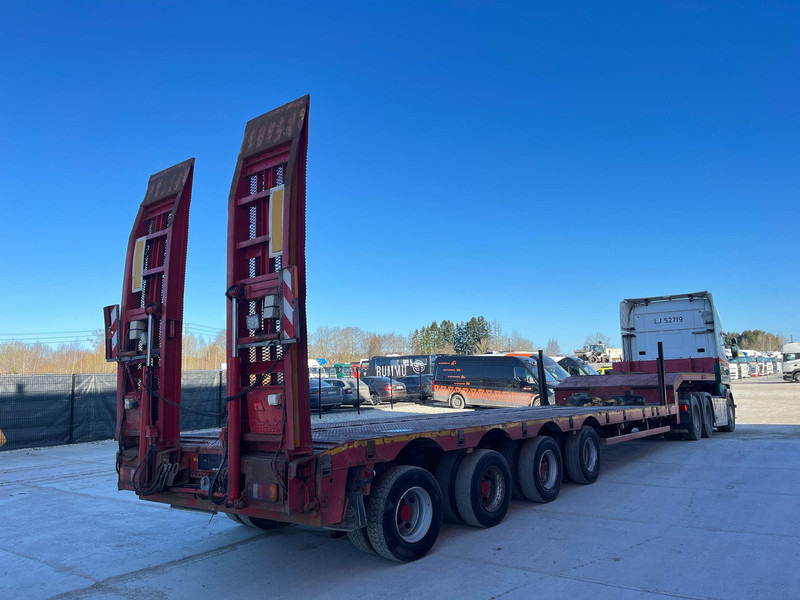 Nooteboom MCO-58-04V PLATFORM 9900 mm + 6100 + 6400 mm EXTENDABLE / LOADING HEIGHT 860 mm / ALL STEERED AXLES - Niska poluprikolica za prevoz: slika 4 Nooteboom MCO-58-04V PLATFORM 9900 mm + 6100 + 6400 mm EXTENDABLE / LOADING HEIGHT 860 mm / ALL STEERED AXLES - Niska poluprikolica za prevoz: slika 4