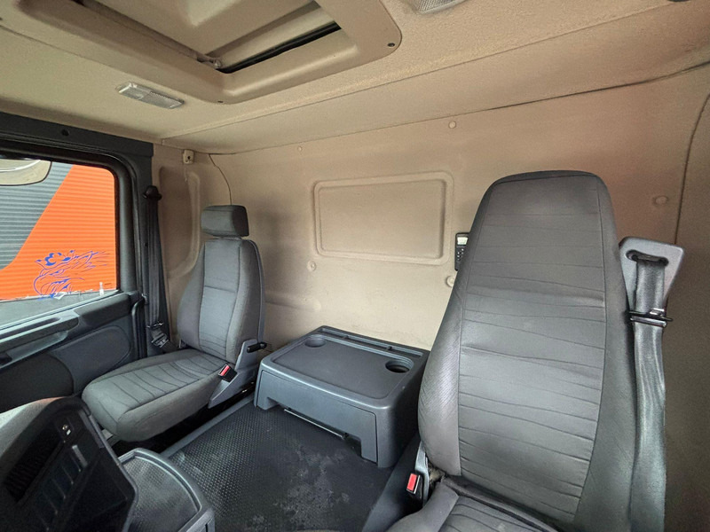 Kamion sa golom šasijom i zatvorenom kabinom Scania G 420 6x2*4 CHASSIS L=9940 mm: slika 17