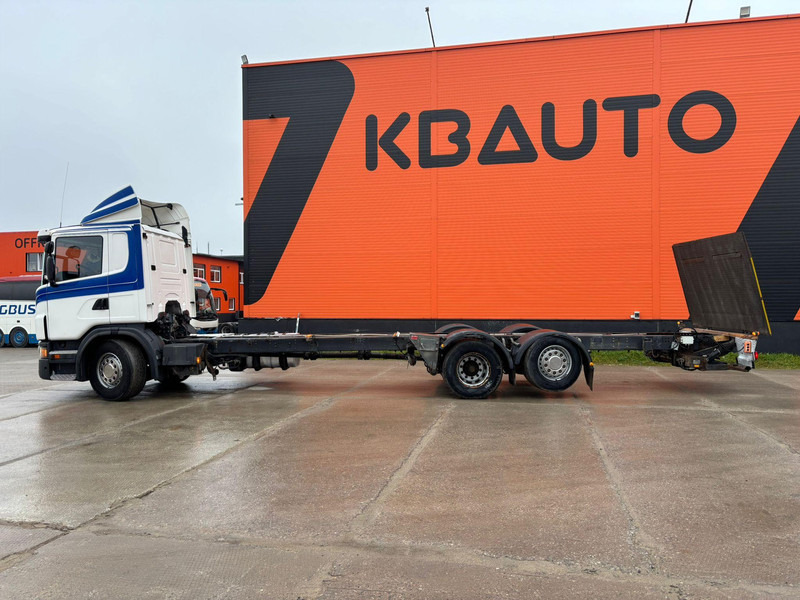 Kamion sa golom šasijom i zatvorenom kabinom Scania G 420 6x2*4 CHASSIS L=9940 mm: slika 9