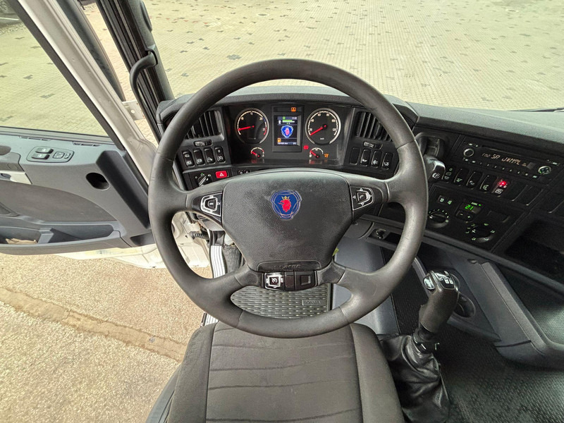 Kamion sa golom šasijom i zatvorenom kabinom Scania G 420 6x2*4 CHASSIS L=9940 mm: slika 15