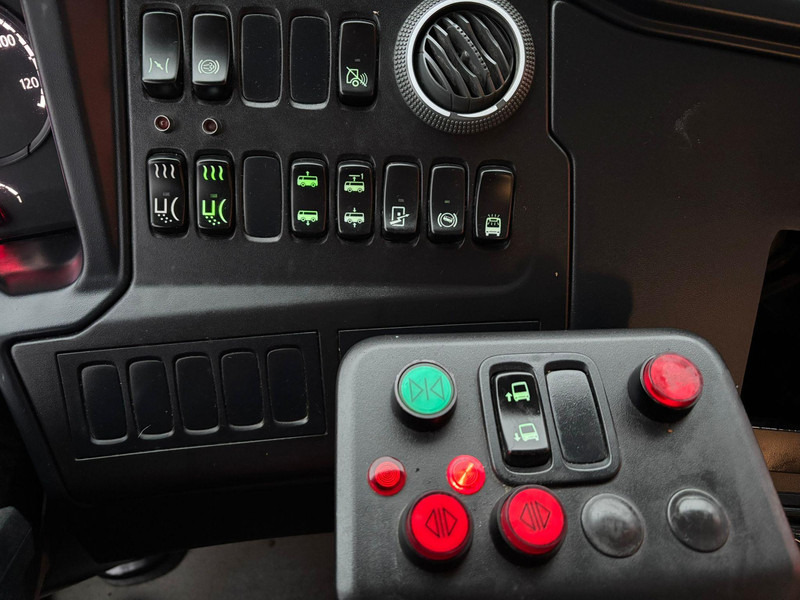 Gradski autobus Scania K 320 Citywide LE 4x2 40 SEATS / AC / AUXILIARY HEATER / WHEELCHAIR RAMP: slika 13 Gradski autobus Scania K 320 Citywide LE 4x2 40 SEATS / AC / AUXILIARY HEATER / WHEELCHAIR RAMP: slika 13