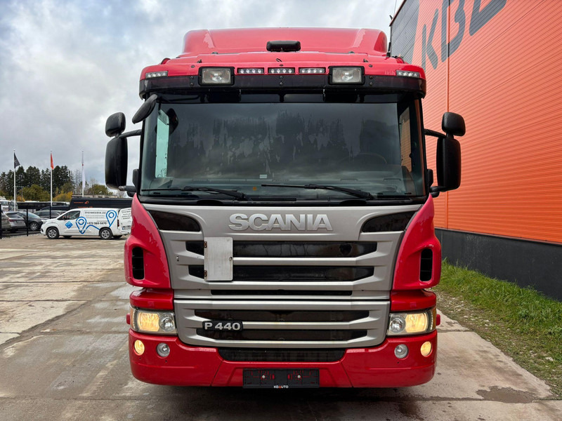 Scania P 440 6x2 FOR SALE AS CHASSIS / RETARDER / CHASSIS L=7741 mm - Kamion sa golom šasijom i zatvorenom kabinom: slika 3 Scania P 440 6x2 FOR SALE AS CHASSIS / RETARDER / CHASSIS L=7741 mm - Kamion sa golom šasijom i zatvorenom kabinom: slika 3