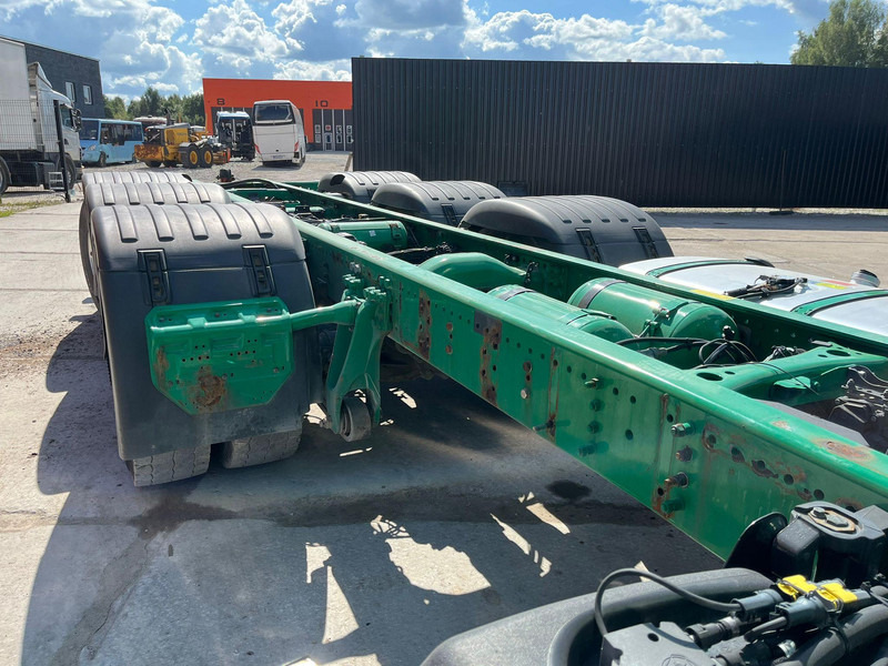 Kamion sa golom šasijom i zatvorenom kabinom Scania R500 8x4*4 9 TON FRONT AXLE / PTO / RETARDER / CHASSIS L=7420 mm: slika 13 Kamion sa golom šasijom i zatvorenom kabinom Scania R500 8x4*4 9 TON FRONT AXLE / PTO / RETARDER / CHASSIS L=7420 mm: slika 13