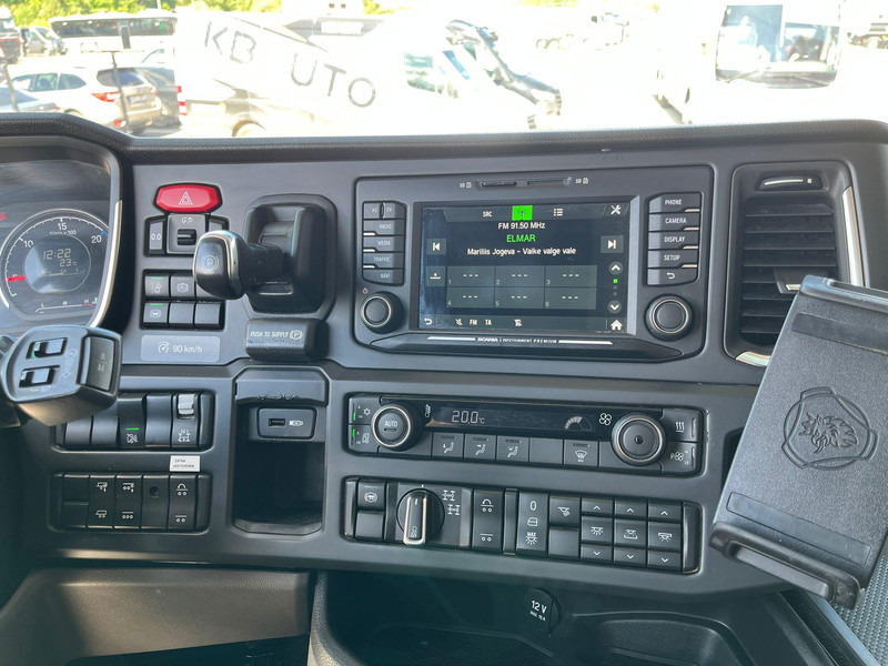Kamion sa golom šasijom i zatvorenom kabinom Scania R500 8x4*4 9 TON FRONT AXLE / PTO / RETARDER / CHASSIS L=7420 mm: slika 18 Kamion sa golom šasijom i zatvorenom kabinom Scania R500 8x4*4 9 TON FRONT AXLE / PTO / RETARDER / CHASSIS L=7420 mm: slika 18