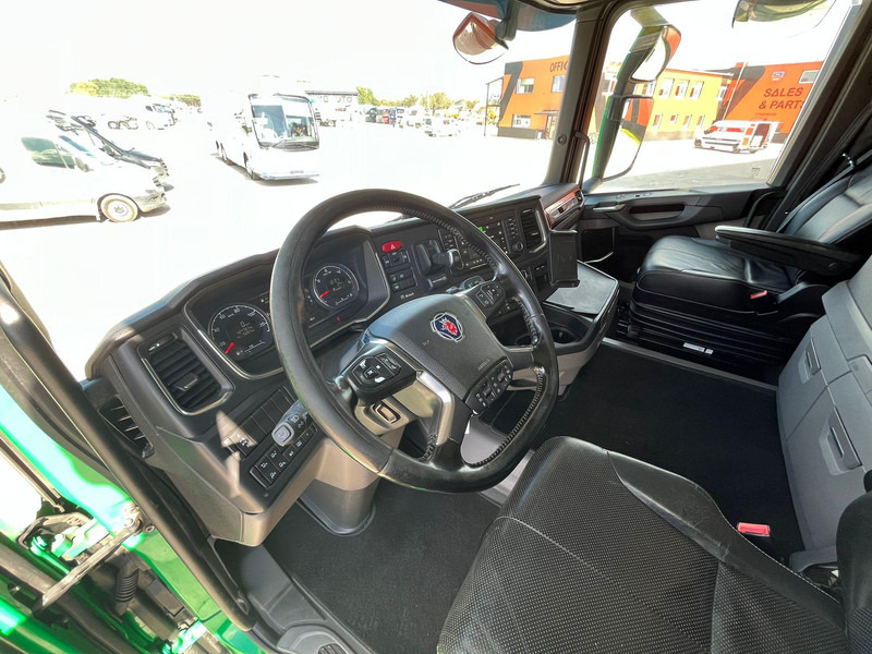 Kamion sa golom šasijom i zatvorenom kabinom Scania R500 8x4*4 9 TON FRONT AXLE / PTO / RETARDER / CHASSIS L=7420 mm: slika 14 Kamion sa golom šasijom i zatvorenom kabinom Scania R500 8x4*4 9 TON FRONT AXLE / PTO / RETARDER / CHASSIS L=7420 mm: slika 14