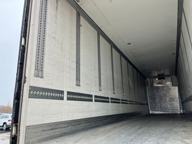 Prikolica hladnjače Schmitz Cargobull AKO 36 THERMOKING / BOX L=12367 mm: slika 11