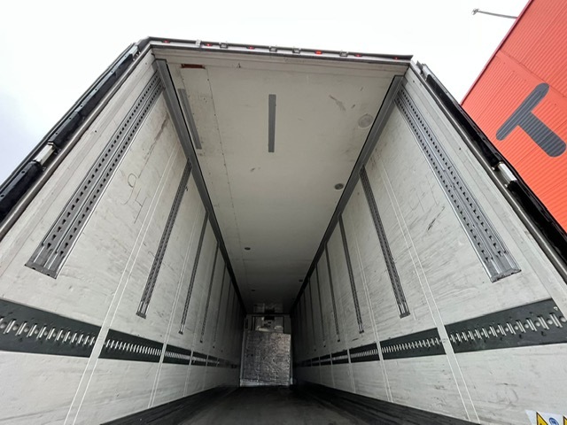 Prikolica hladnjače Schmitz Cargobull AKO 36 THERMOKING / BOX L=12367 mm: slika 10