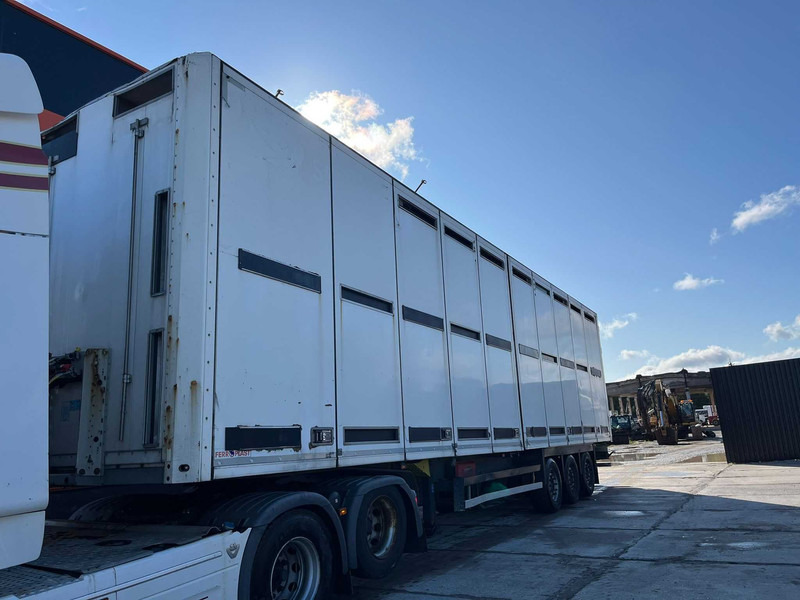 Schmitz Cargobull NKS SCB S3B BOX L=13682 mm - Poluprikolica za prevoz stoke: slika 2 Schmitz Cargobull NKS SCB S3B BOX L=13682 mm - Poluprikolica za prevoz stoke: slika 2