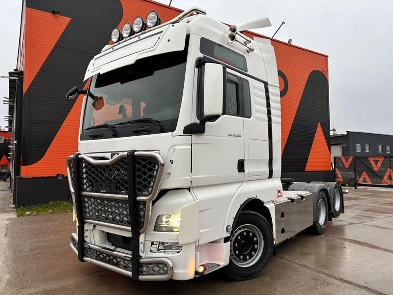 MAN TGX 28.500 6x2 XXL CAB / INTARDER / DOUBLE BOGIE - Tegljač: slika 2 MAN TGX 28.500 6x2 XXL CAB / INTARDER / DOUBLE BOGIE - Tegljač: slika 2