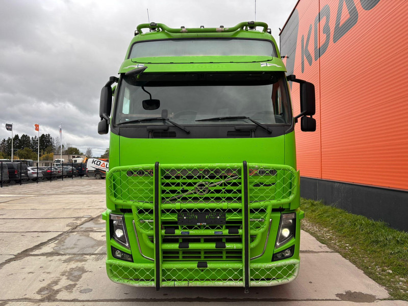 Volvo FH 16 600 6x2 GLOBE XXL ! / HYDRAULICS / RETARDER / DOUBLE BOGIE - Tegljač: slika 3 Volvo FH 16 600 6x2 GLOBE XXL ! / HYDRAULICS / RETARDER / DOUBLE BOGIE - Tegljač: slika 3