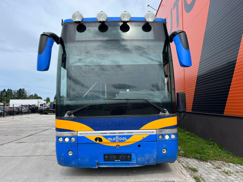 Van Hool Scania K 400 T 9 6x2*4 WC / AC / WEBASTO / FRIDGE / LUGGAGE BOX WITH LIFT / WHEELCHAIR LIFT - Prigradski autobus: slika 3 Van Hool Scania K 400 T 9 6x2*4 WC / AC / WEBASTO / FRIDGE / LUGGAGE BOX WITH LIFT / WHEELCHAIR LIFT - Prigradski autobus: slika 3