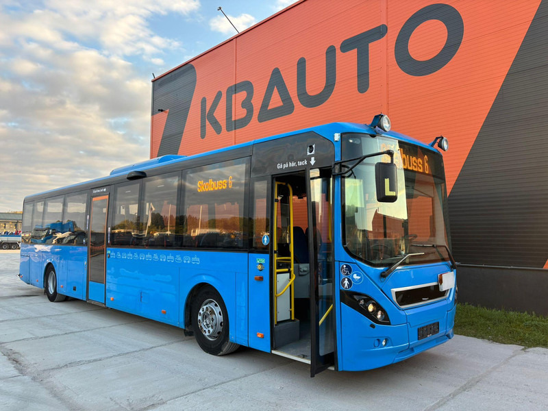 Volvo B7RLE 8900 48 SEATS + 28 STANDING / AC / AUXILIARY HEATER - Prigradski autobus: slika 1 Volvo B7RLE 8900 48 SEATS + 28 STANDING / AC / AUXILIARY HEATER - Prigradski autobus: slika 1