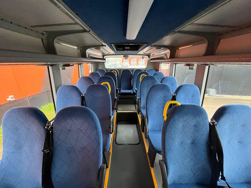 Prigradski autobus Volvo B7RLE 8900 4x2 48 SEATS + 28 STANDING / AC / AUXILIARY HEATER / WHEELCHAIR RAMP: slika 18 Prigradski autobus Volvo B7RLE 8900 4x2 48 SEATS + 28 STANDING / AC / AUXILIARY HEATER / WHEELCHAIR RAMP: slika 18