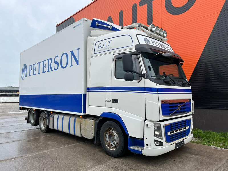 Volvo FH 16 700 6x2 GLOBE XXL / RETARDER / BIG AXLE - Kamion sa zatvorenim sandukom: slika 4 Volvo FH 16 700 6x2 GLOBE XXL / RETARDER / BIG AXLE - Kamion sa zatvorenim sandukom: slika 4