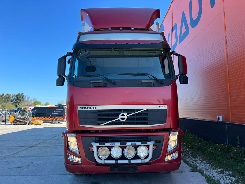 Volvo FH 440 6x2 FOR SALE AS CHASSIS / CHASSIS L=7400 mm - Kamion sa golom šasijom i zatvorenom kabinom: slika 2 Volvo FH 440 6x2 FOR SALE AS CHASSIS / CHASSIS L=7400 mm - Kamion sa golom šasijom i zatvorenom kabinom: slika 2
