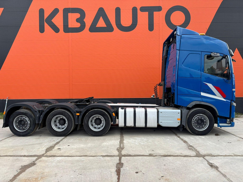 Volvo FH 500 8x4*4 FOR SALE AS CHASSIS / GCW 70 ton / PTO / CHASSIS L=6420 mm - Kamion sa golom šasijom i zatvorenom kabinom: slika 5 Volvo FH 500 8x4*4 FOR SALE AS CHASSIS / GCW 70 ton / PTO / CHASSIS L=6420 mm - Kamion sa golom šasijom i zatvorenom kabinom: slika 5