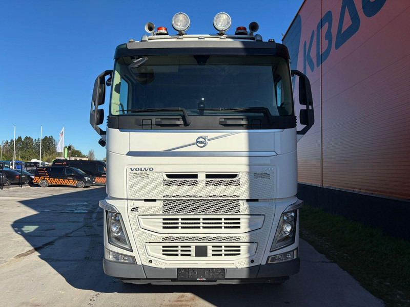 Volvo FH 500 8x4 INTERMIX 10 m3 + CHUTE / TANDEM AXLE LIFT - Mikser za beton: slika 2 Volvo FH 500 8x4 INTERMIX 10 m3 + CHUTE / TANDEM AXLE LIFT - Mikser za beton: slika 2