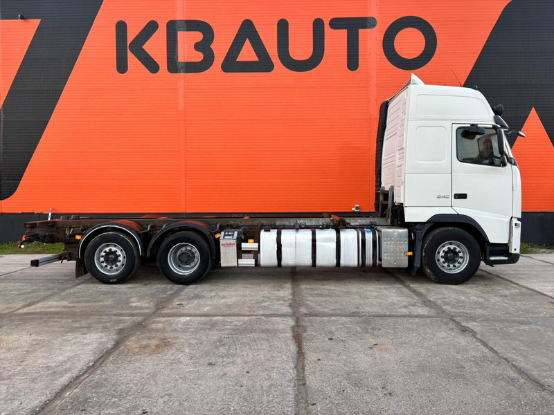 Volvo FH 540 6x2 LOW CHECKED MILEAGE ! / RETARDER / CHASSIS L=6975 mm - Kamion sa golom šasijom i zatvorenom kabinom: slika 5 Volvo FH 540 6x2 LOW CHECKED MILEAGE ! / RETARDER / CHASSIS L=6975 mm - Kamion sa golom šasijom i zatvorenom kabinom: slika 5