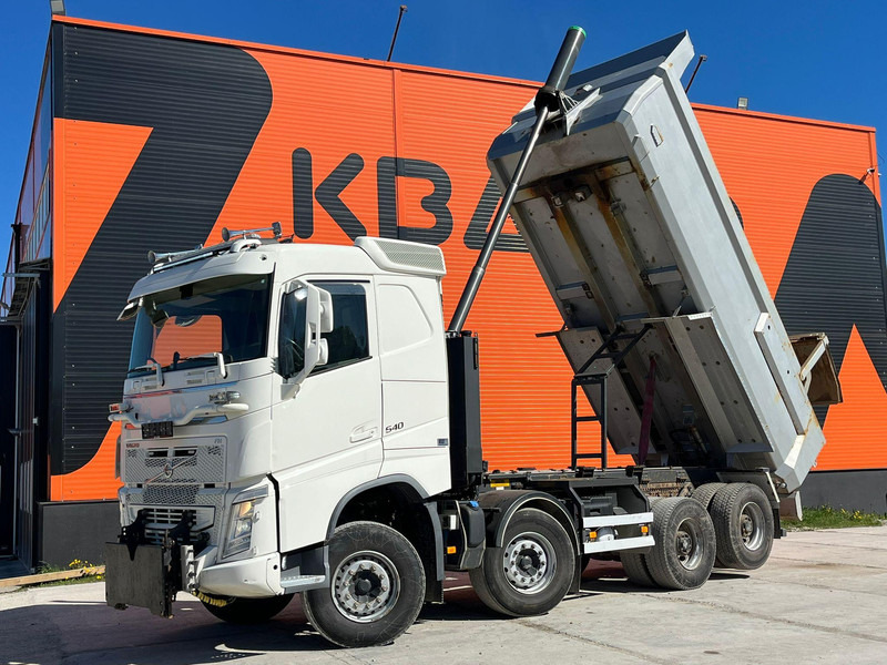Volvo FH 540 8x4 RETARDER / TANDEM AXLE LIFT / BIG AXLES / BOX L=5704 mm - Istovarivač: slika 1 Volvo FH 540 8x4 RETARDER / TANDEM AXLE LIFT / BIG AXLES / BOX L=5704 mm - Istovarivač: slika 1