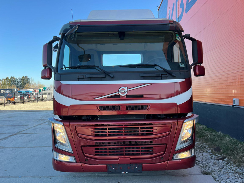 Volvo FM 330 6x2*4 ONLY 57587 km !!! / HYDRAULICS / CHASSIS L=7740 MM - Kamion za prevoz kontejnera/ Kamion sa promenjivim sandukom: slika 3 Volvo FM 330 6x2*4 ONLY 57587 km !!! / HYDRAULICS / CHASSIS L=7740 MM - Kamion za prevoz kontejnera/ Kamion sa promenjivim sandukom: slika 3