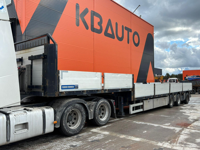 Zaslaw D-651 PLATFORM L=9315 mm / SAF AXLES - Plato poluprikolica: slika 1 Zaslaw D-651 PLATFORM L=9315 mm / SAF AXLES - Plato poluprikolica: slika 1
